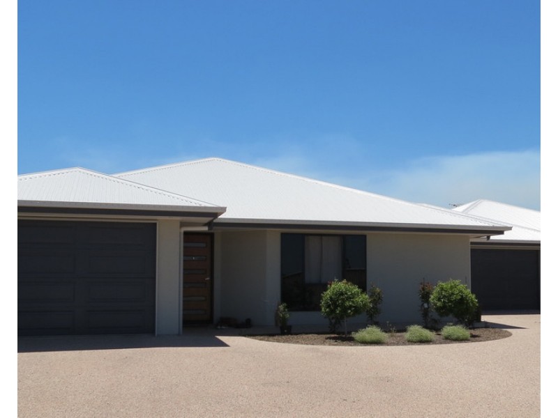 2/12 Wright Street, Emerald QLD 4720