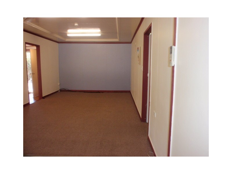 104 Harris Street, Emerald QLD 4720