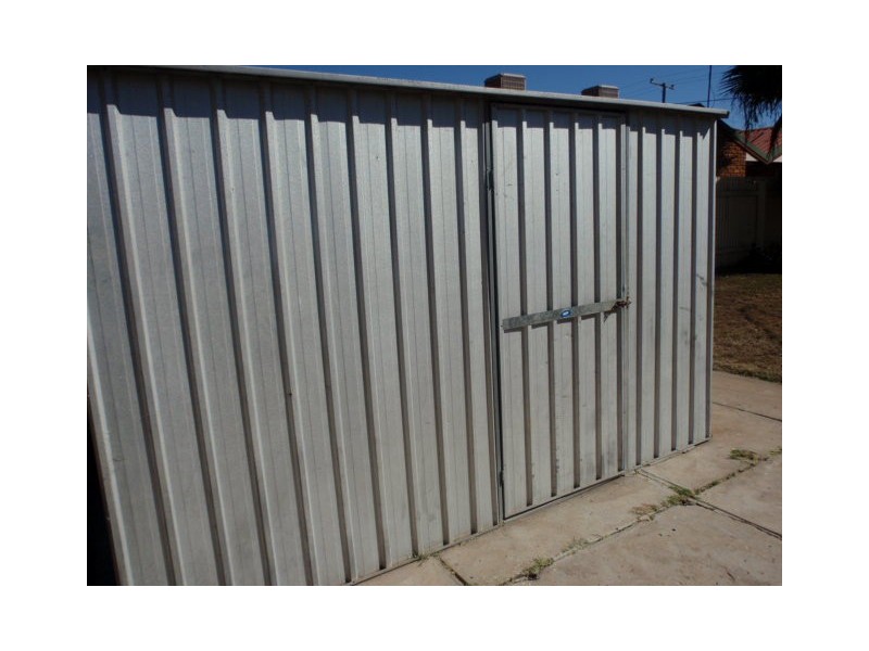 104 Harris Street, Emerald QLD 4720