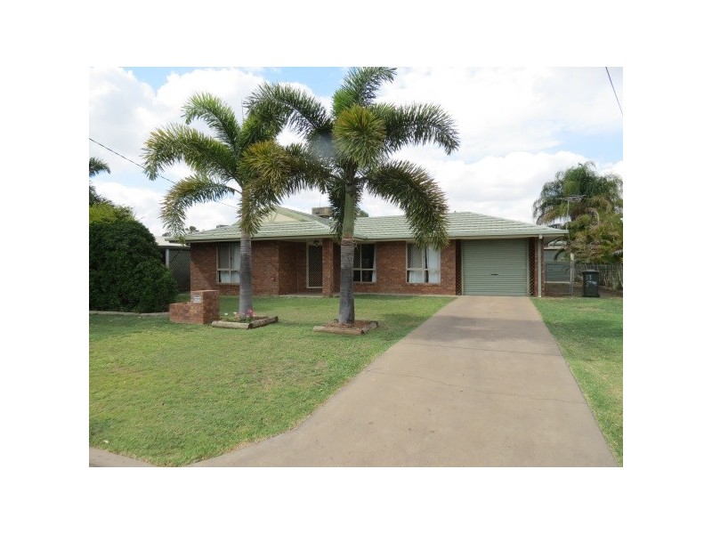 53 Staal Crescent, Emerald QLD 4720