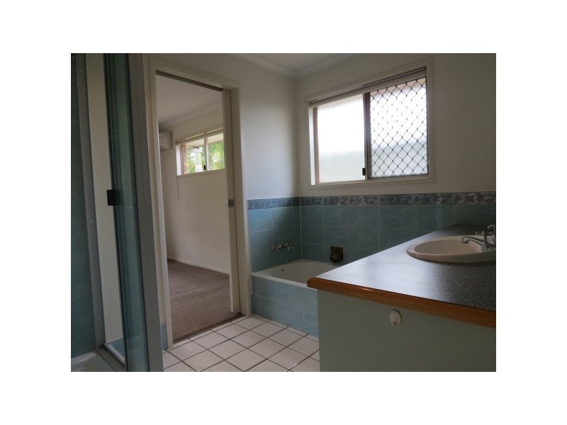 53 Staal Crescent, Emerald QLD 4720