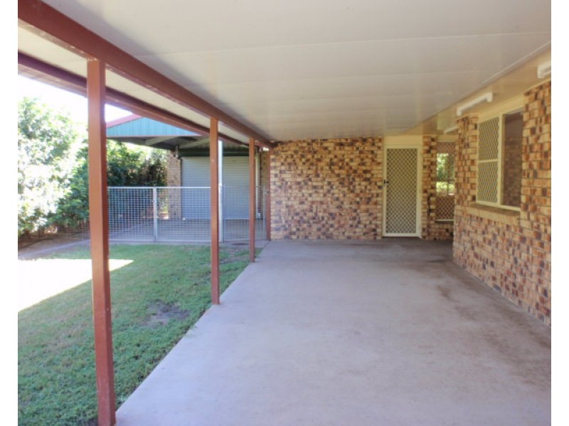 6 Rivoli Street, Emerald QLD 4720