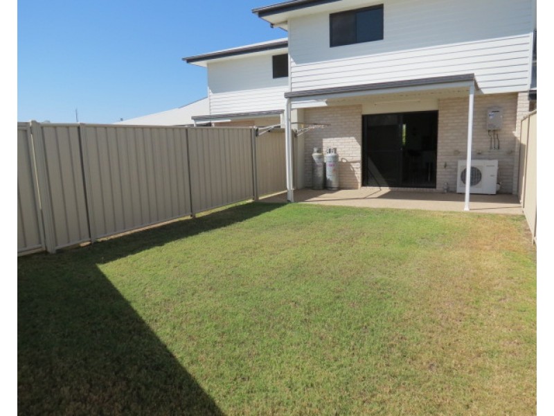 2/38 LONG STREET, Emerald QLD 4720