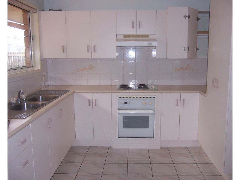 18 Eubar Place, Emerald QLD 4720