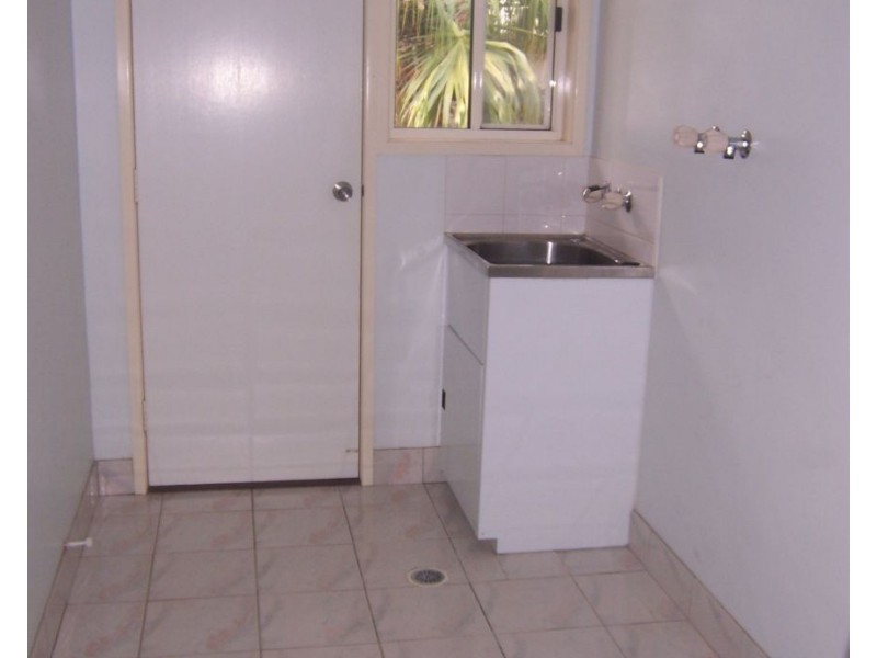 18 Eubar Place, Emerald QLD 4720