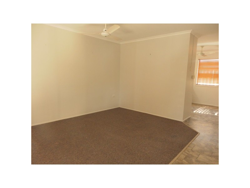 1/15 Morse Street, Emerald QLD 4720