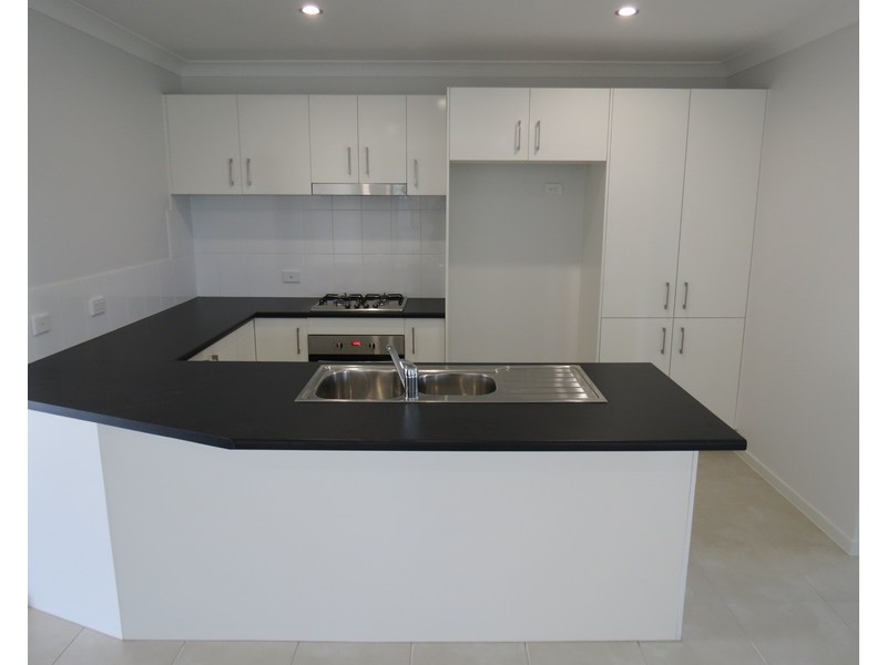 4 Jade Street, Emerald QLD 4720