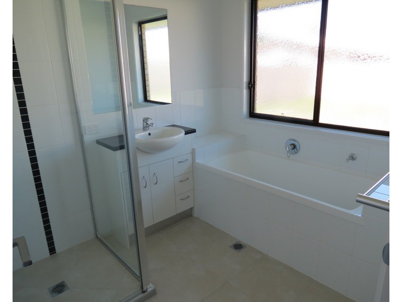 4 Jade Street, Emerald QLD 4720