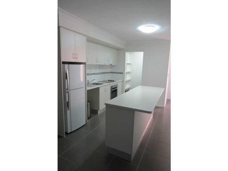 1/18 Theresa Street, Emerald QLD 4720