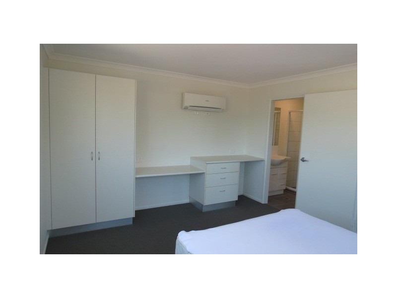 1/18 Theresa Street, Emerald QLD 4720