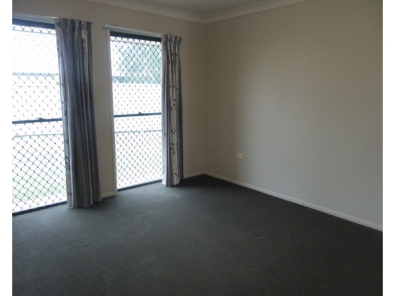 23 Mayfair Drive, Emerald QLD 4720