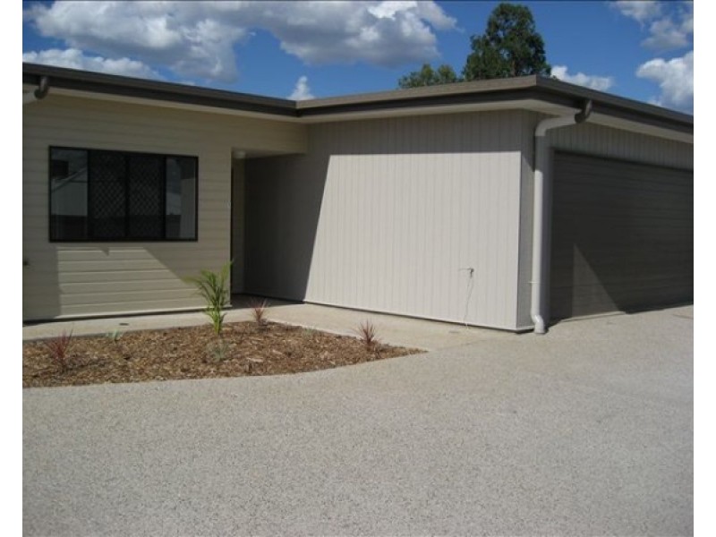 2/42 Newman Drive, Emerald QLD 4720