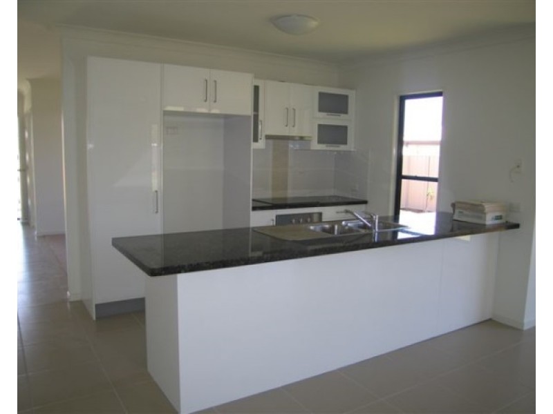 41 Blue Gum Drive, Emerald QLD 4720