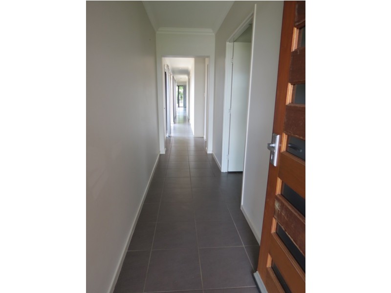 1/6 Desgrand Street, Emerald QLD 4720