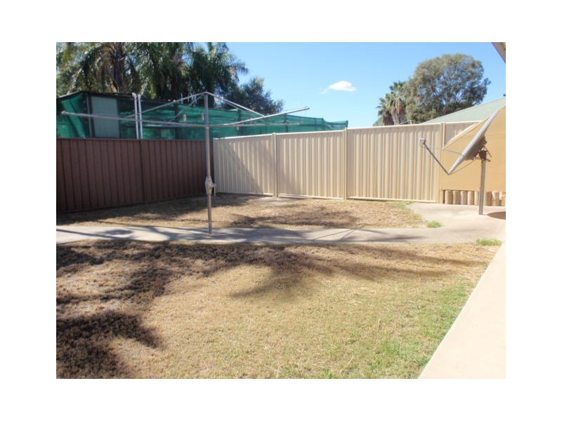 1/25 Campbell Street, Emerald QLD 4720