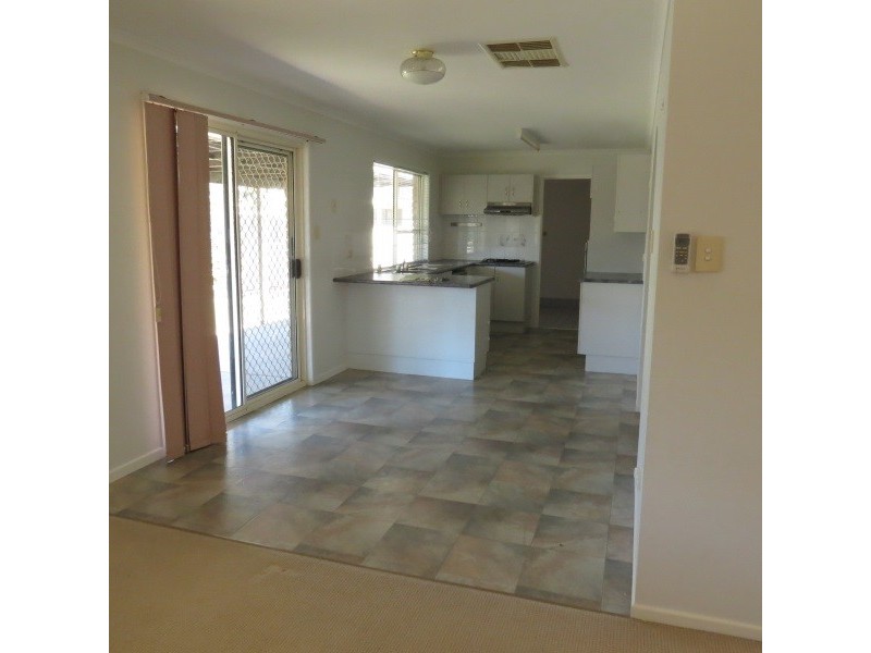 55 Bonython Drive, Emerald QLD 4720
