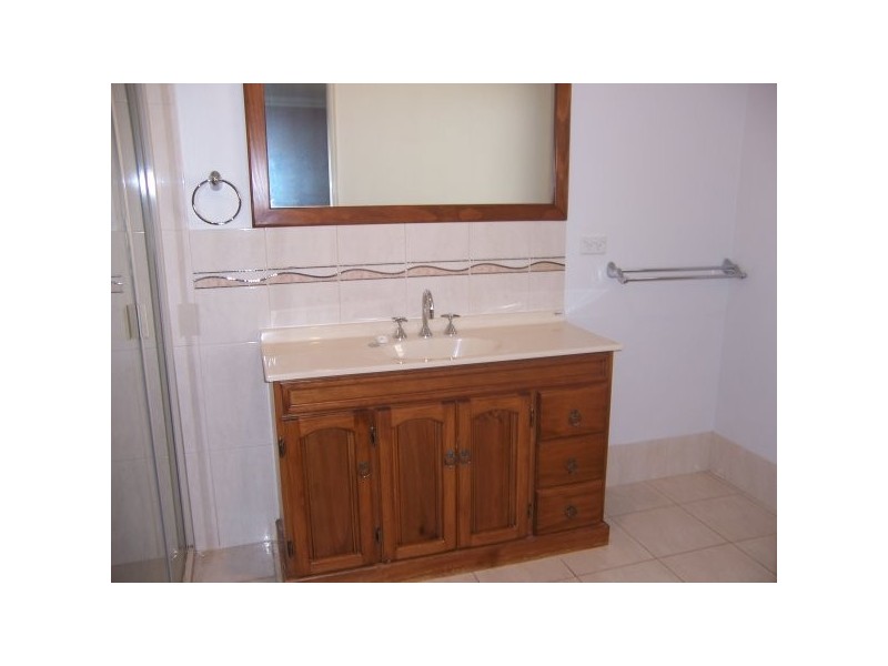 4 Callaghan street, Emerald QLD 4720