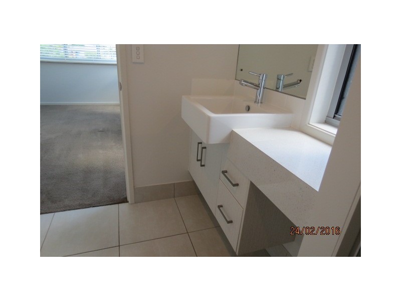 7/20-24 Mooney Crescent “The Vybe”, Emerald QLD 4720