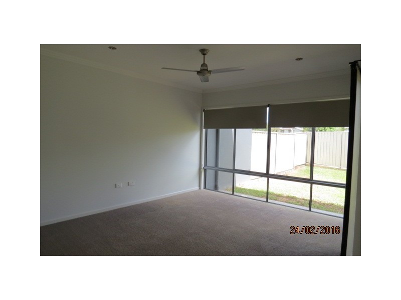 7/20-24 Mooney Crescent “The Vybe”, Emerald QLD 4720