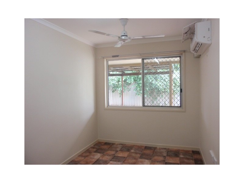 1 Wilby Place, Emerald QLD 4720