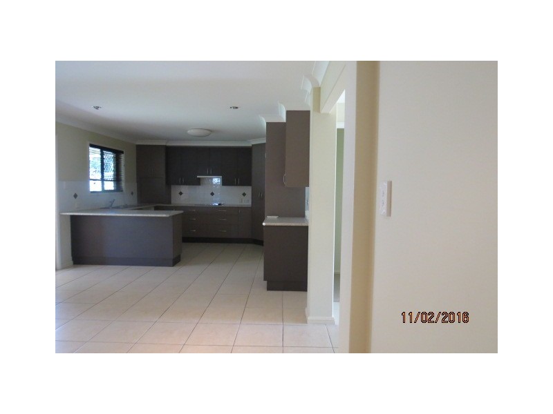 39 Park Avenue, Emerald QLD 4720