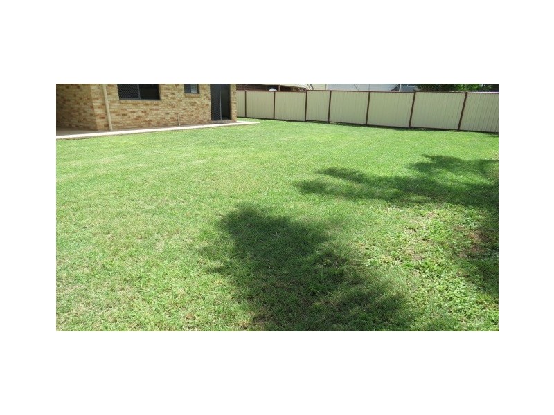 39 Park Avenue, Emerald QLD 4720