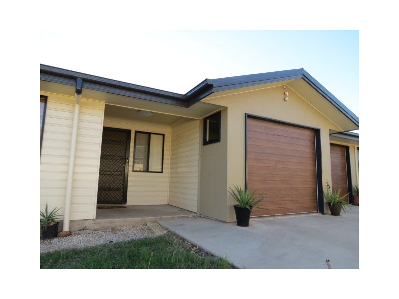 1/8 Pressler Road, Emerald QLD 4720