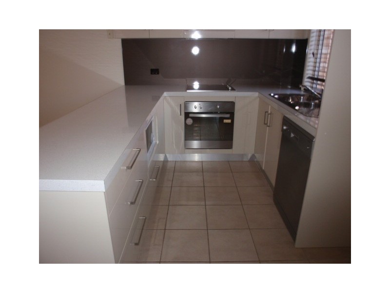 4/29 Esmond Street, Emerald QLD 4720