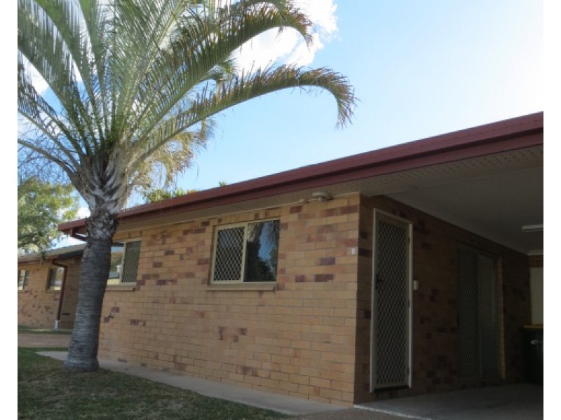 2/66 Esmond Street, Emerald QLD 4720