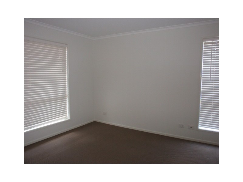 105 Roberts Street, Emerald QLD 4720