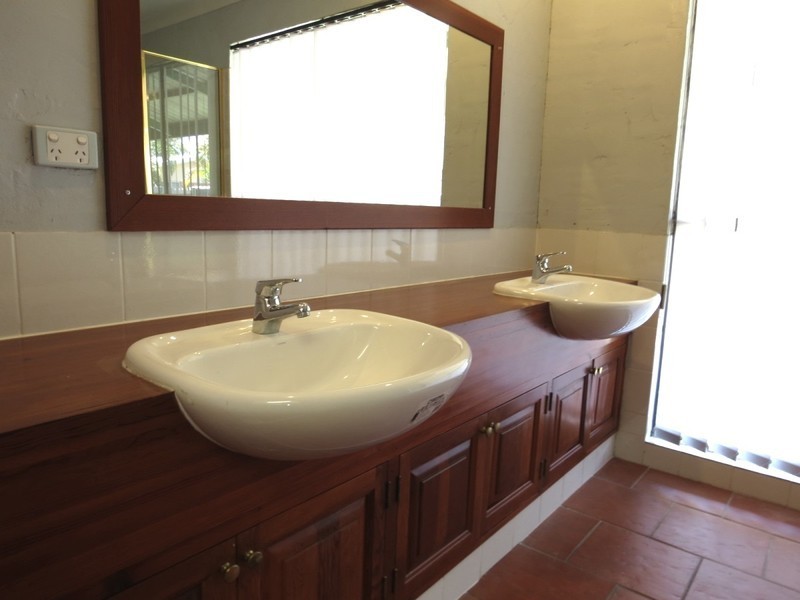 8 Roseanne Road, Emerald QLD 4720
