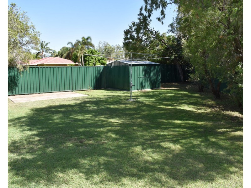 34 Dawn Crescent, Emerald QLD 4720