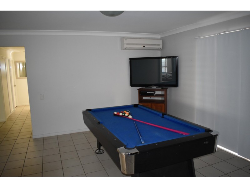 2 Cowan Crescent, Emerald QLD 4720