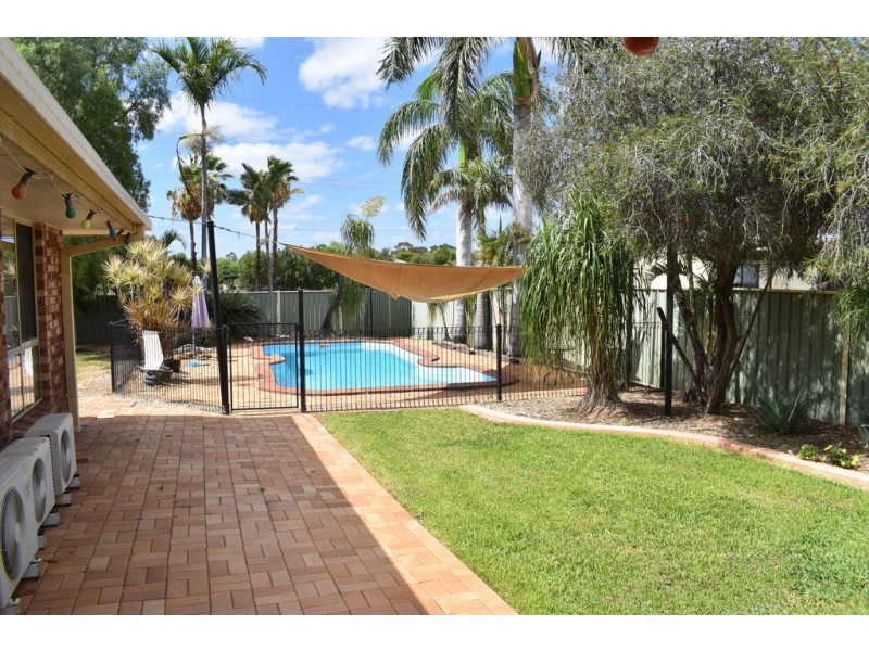 2 Cowan Crescent, Emerald QLD 4720