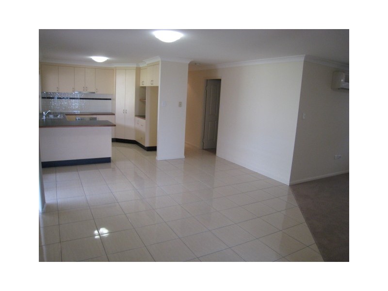 16 Saville Street, Emerald QLD 4720