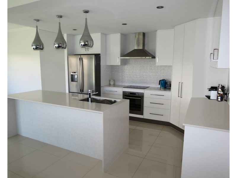 8 Sandown Street, Emerald QLD 4720