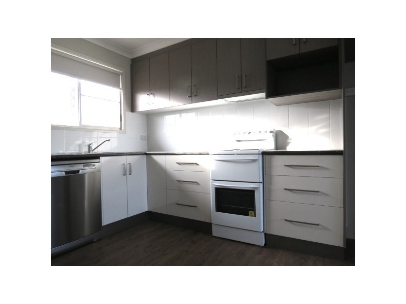 3/20 White Street, Emerald QLD 4720