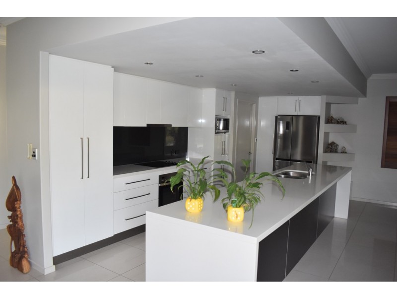 15 Morgan Place, Emerald QLD 4720