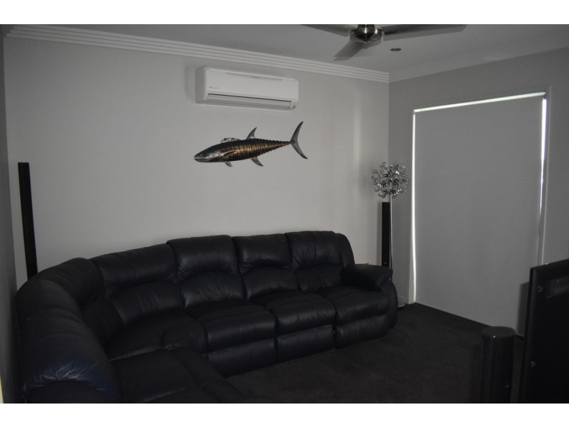15 Morgan Place, Emerald QLD 4720