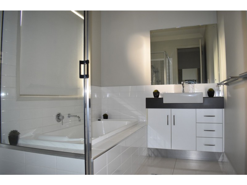 15 Morgan Place, Emerald QLD 4720