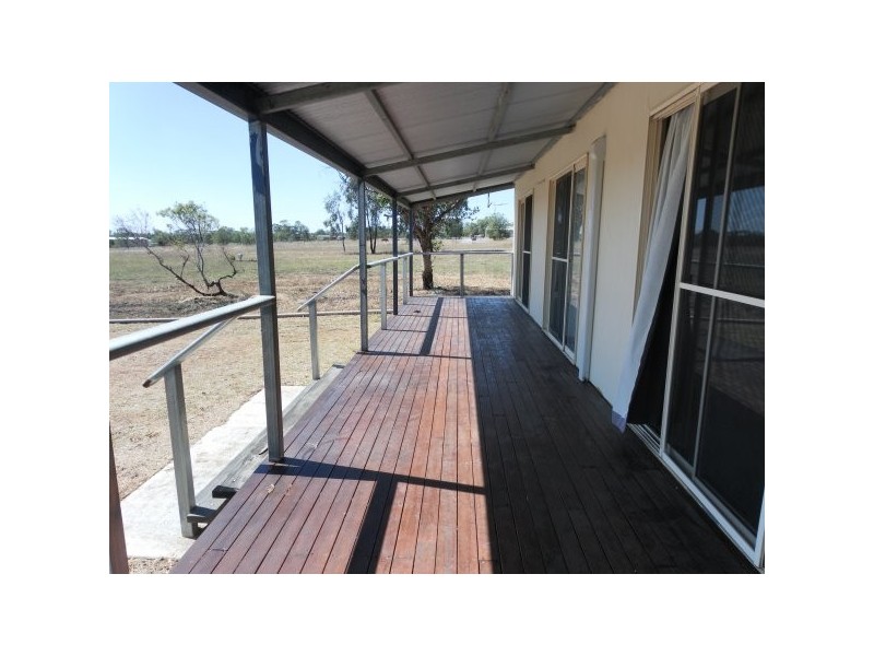 12 Nagle St, Capella QLD 4723