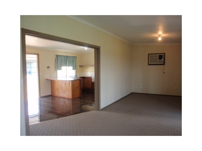 12 Nagle St, Capella QLD 4723