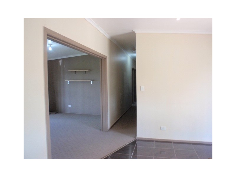12 Nagle St, Capella QLD 4723