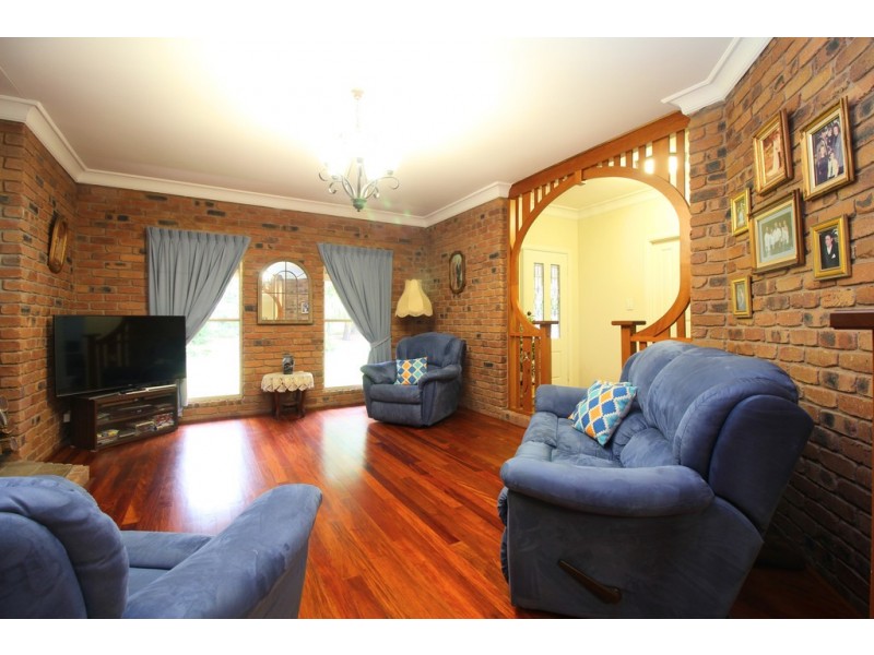 22 Akubra Drive, Emerald QLD 4720