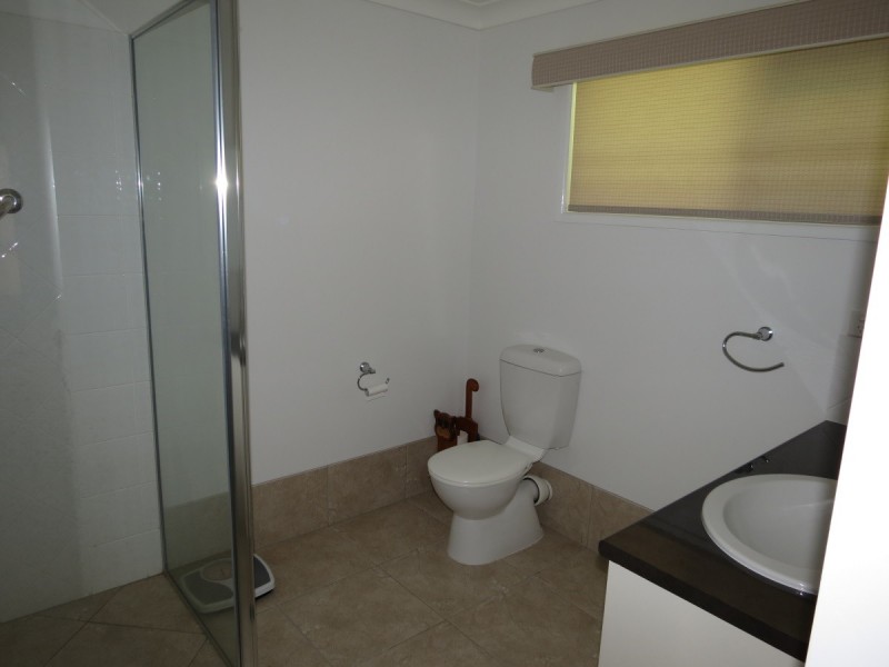 37 Slack Drive, Emerald QLD 4720