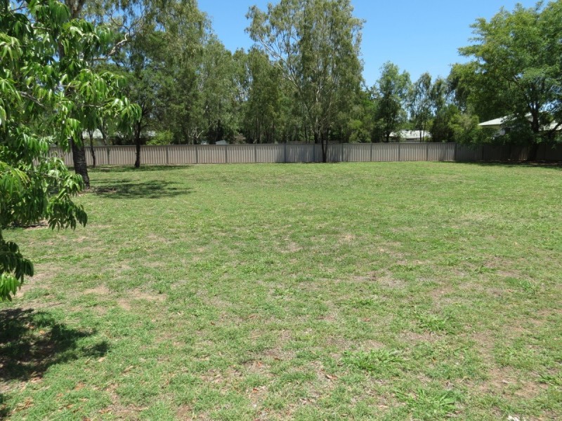 37 Slack Drive, Emerald QLD 4720