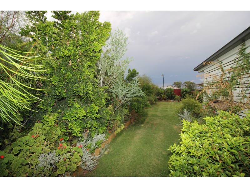 1 Longford Street, Emerald QLD 4720