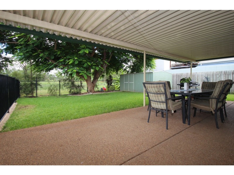 70 Crinum Crescent, Emerald QLD 4720