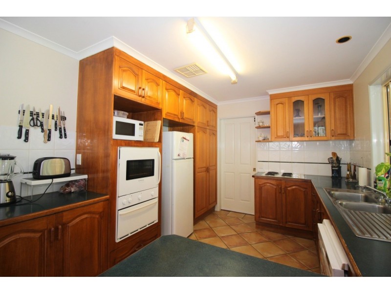 70 Crinum Crescent, Emerald QLD 4720