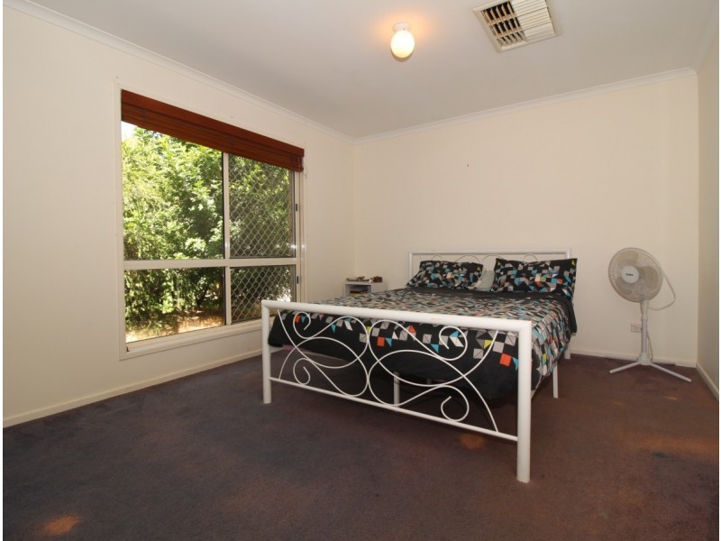 72 Gray Street, Emerald QLD 4720